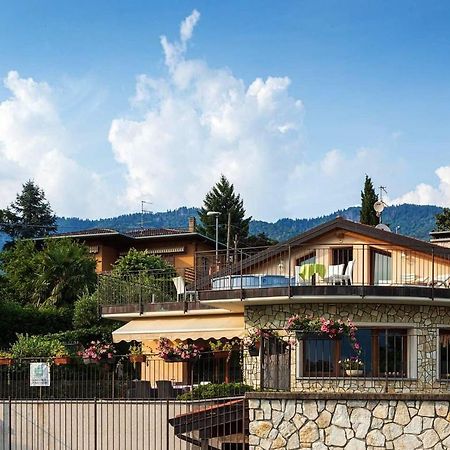Il Sasso Bianco Bb Apartment Comerio ภายนอก รูปภาพ