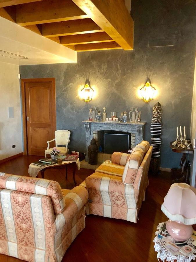Il Sasso Bianco Bb Apartment Comerio ภายนอก รูปภาพ