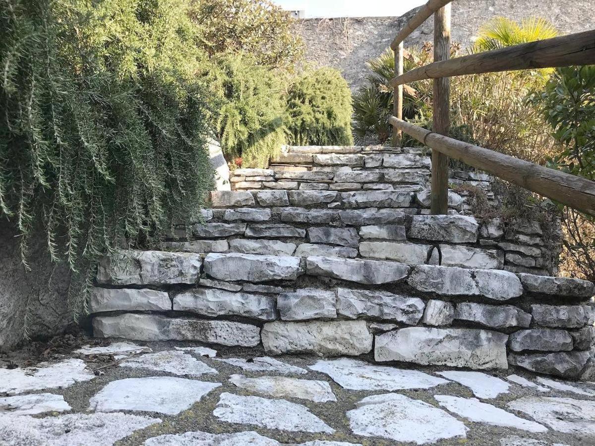 Il Sasso Bianco Bb Apartment Comerio ภายนอก รูปภาพ