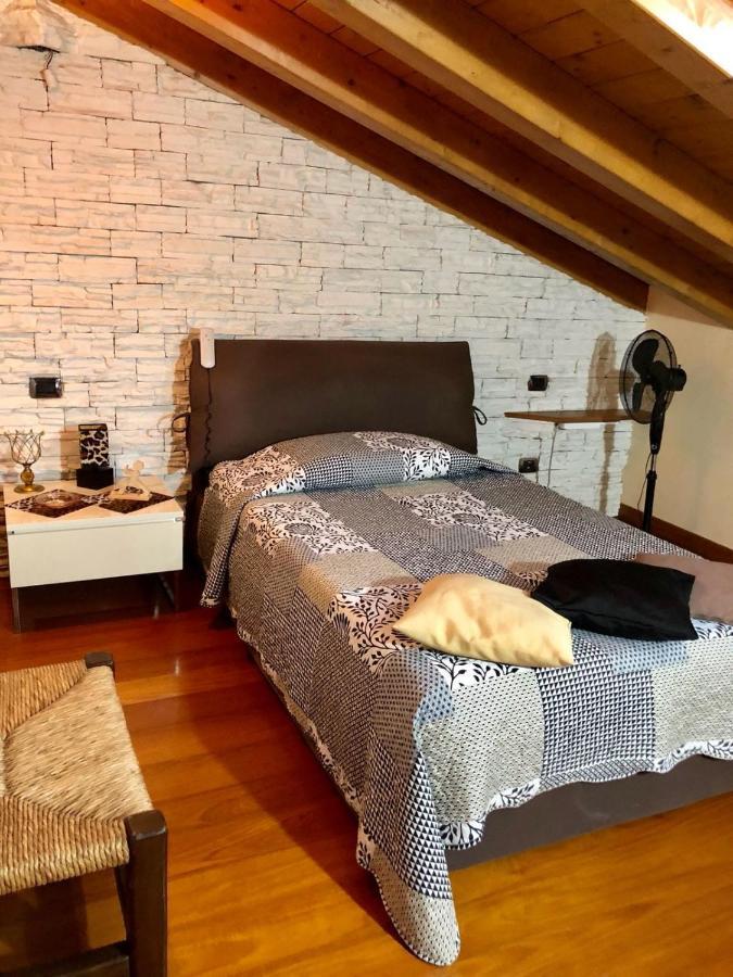 Il Sasso Bianco Bb Apartment Comerio ภายนอก รูปภาพ