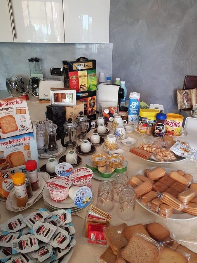 Il Sasso Bianco Bb Apartment Comerio ภายนอก รูปภาพ