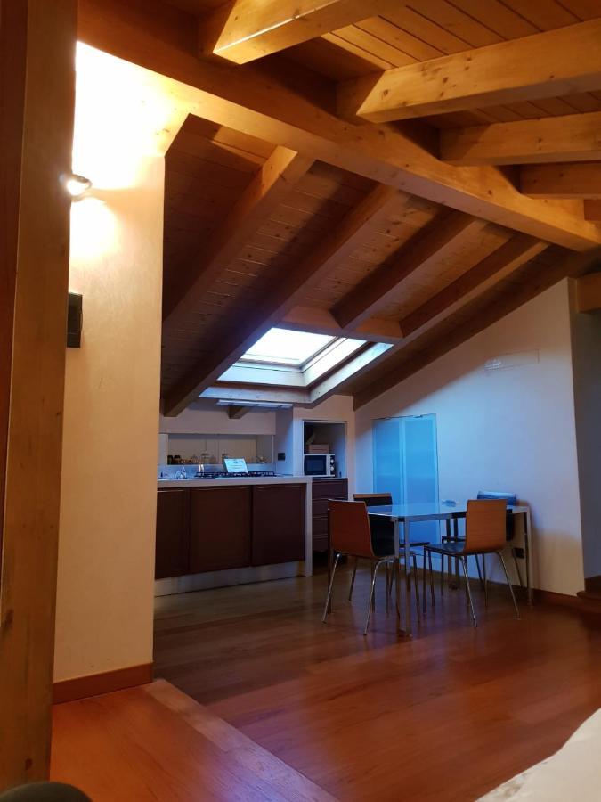 Il Sasso Bianco Bb Apartment Comerio ภายนอก รูปภาพ